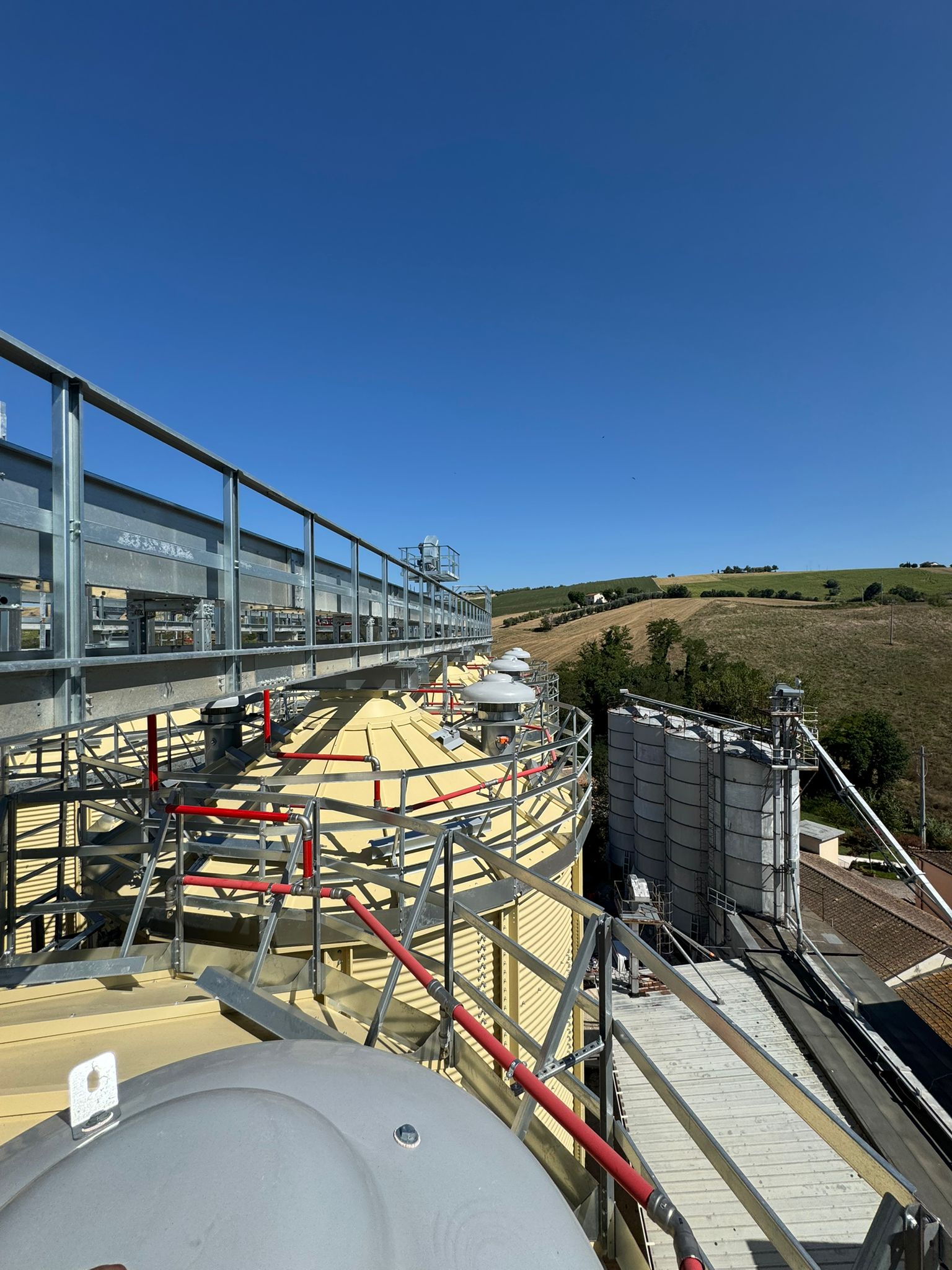 Sistema ibrido sprinkler e idranti silos stoccaggio grano Barbara